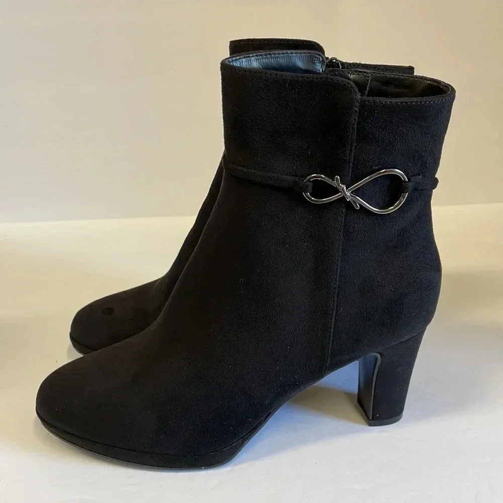 Impo Vernie wide Width Memory Foam Black Suede Heeled Ankle Boots